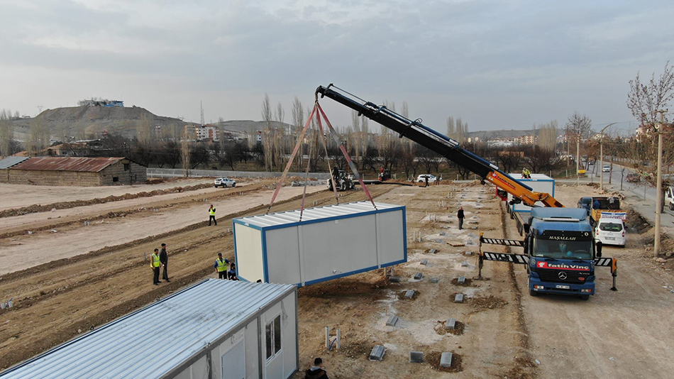 Bağcılar Belediyesi, Malatya’da konteyner kent kuruyor