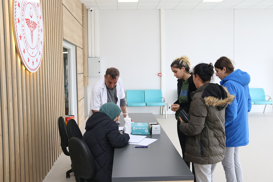 Hatay Defne’deki Büyükşehir Hastanesi hasta kabulüne başladı
