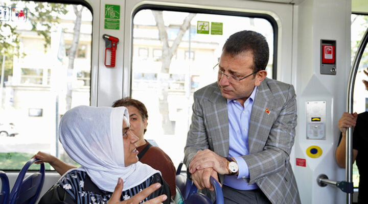 İmamoğlu, Yeni eğitim ve öğretim yılını Alibeyköy_Eminönü Tramvay içinden başarılar diledi